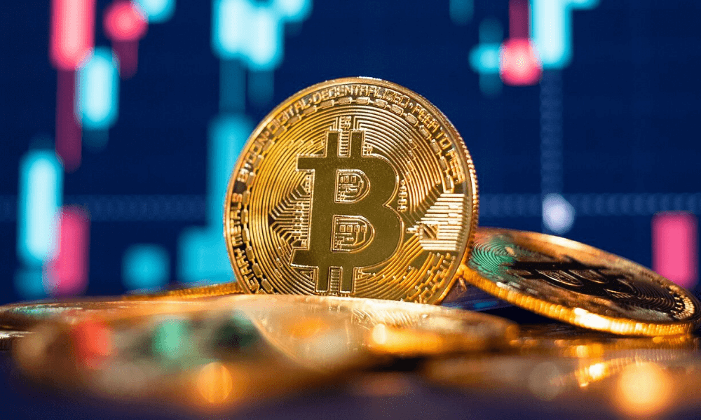 Youtuber NasDaily’s Bitcoin Buy Is $200K Underwater: 'Be Greedy And HODL'